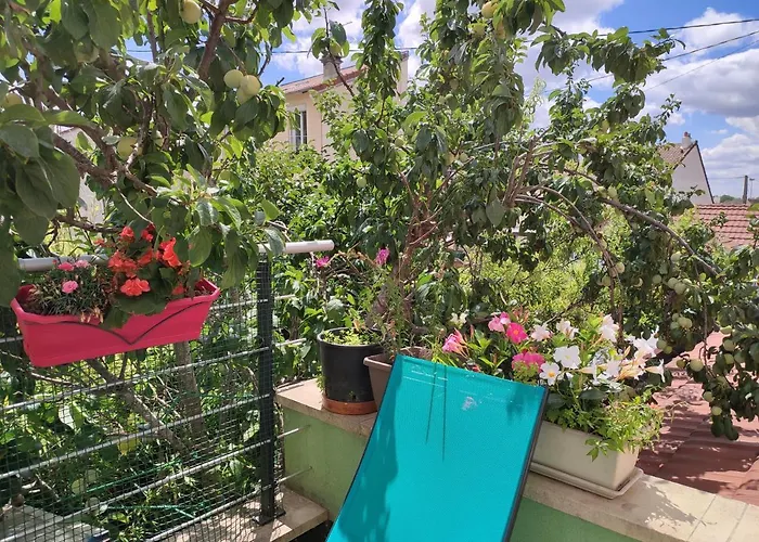 Logement Calme Et Ensoleille Dans Maison De Ville
